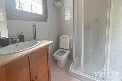 Villa de 4 dormitorios en venta en Lloret de Mar, Gerona, Cataluña, Spain № 3083 - foto 12