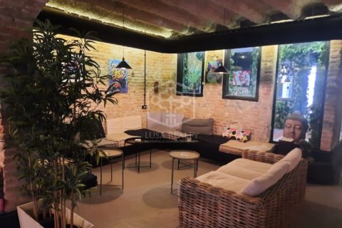 Propiedad comercial de 98 m² en venta en Barcelona, Cataluña, Spain № 3082 - foto 2