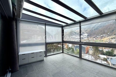 Villa de 6 dormitorios en alquiler en Principado De Andorra (Ninguna Poblacion Tiene C.P.), Lérida, Cataluña, Spain № 5274 - foto 10