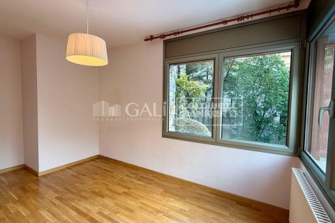 Villa de 6 dormitorios en alquiler en Principado De Andorra (Ninguna Poblacion Tiene C.P.), Lérida, Cataluña, Spain № 5274 - foto 24