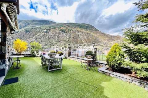 Villa de 6 dormitorios en alquiler en Principado De Andorra (Ninguna Poblacion Tiene C.P.), Lérida, Cataluña, Spain № 5274 - foto 8