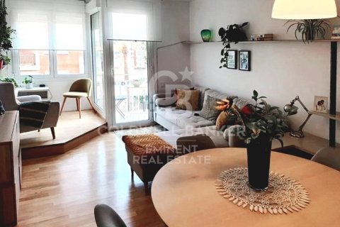 Apartamento de 2 dormitorios en venta en Barcelona, Cataluña, Spain № 5279 - foto 2