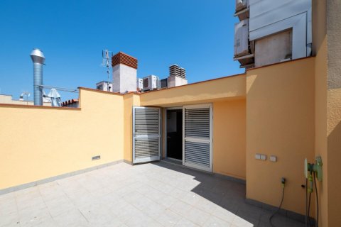 Ático de 4 dormitorios en venta en Mataró, Barcelona, Cataluña, Spain № 2668 - foto 6