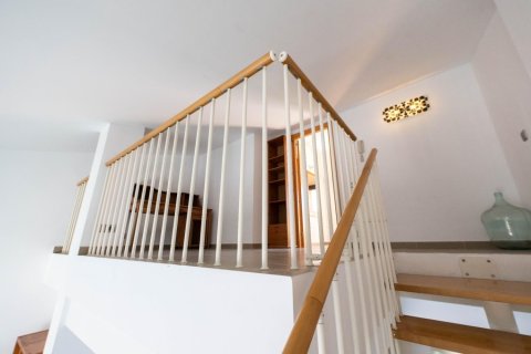 Ático de 4 dormitorios en venta en Mataró, Barcelona, Cataluña, Spain № 2668 - foto 26