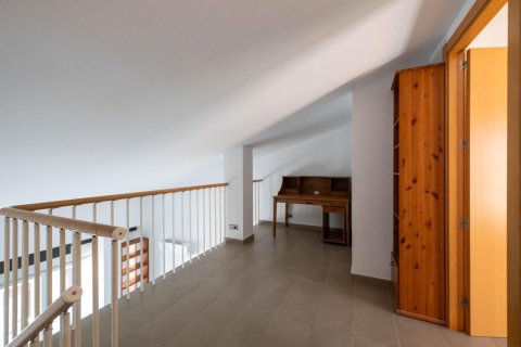 Ático de 4 dormitorios en venta en Mataró, Barcelona, Cataluña, Spain № 2668 - foto 16