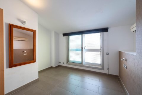 Ático de 4 dormitorios en venta en Mataró, Barcelona, Cataluña, Spain № 2668 - foto 13