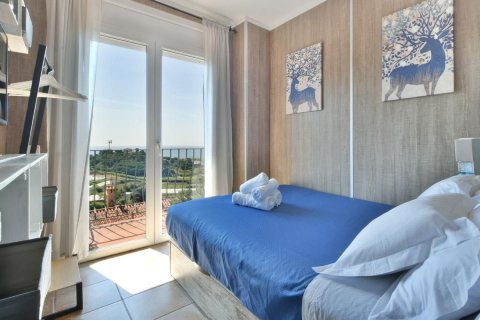 Сasa de 3 dormitorios en venta en Pineda de Mar, Barcelona, Cataluña, Spain № 2670 - foto 17