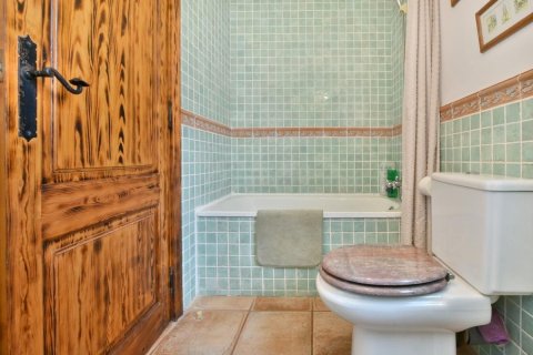 Сasa de 3 dormitorios en venta en Pineda de Mar, Barcelona, Cataluña, Spain № 2670 - foto 19