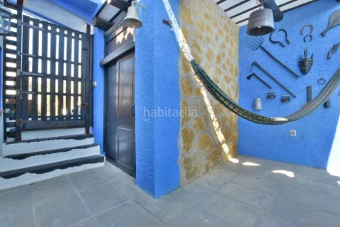 Сasa de 3 dormitorios en venta en Pineda de Mar, Barcelona, Cataluña, Spain № 2669 - foto 11