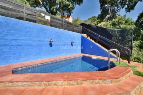Сasa de 3 dormitorios en venta en Pineda de Mar, Barcelona, Cataluña, Spain № 2669 - foto 3