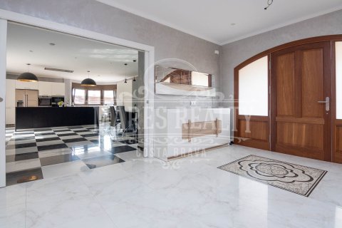 Villa de 6 dormitorios en venta en Lloret de Mar, Gerona, Cataluña, Spain № 988 - foto 4