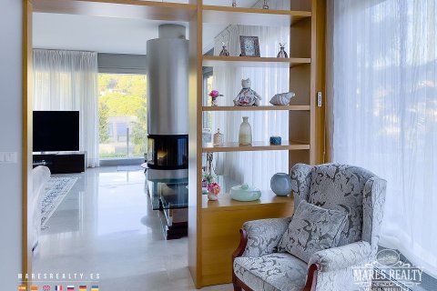 Villa de 4 dormitorios en venta en Blanes, Gerona, Cataluña, Spain № 983 - foto 8