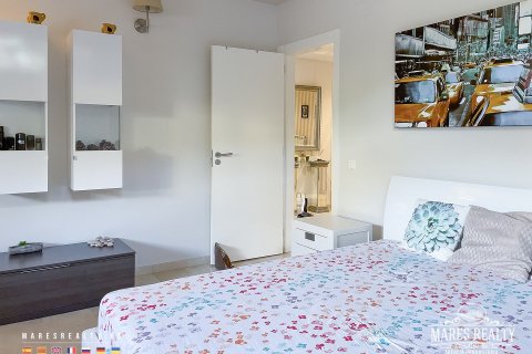 Villa de 4 dormitorios en venta en Blanes, Gerona, Cataluña, Spain № 983 - foto 17
