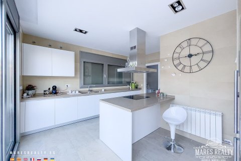 Villa de 4 dormitorios en venta en Blanes, Gerona, Cataluña, Spain № 983 - foto 12