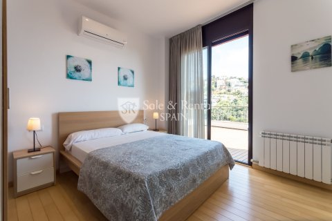 Сasa de 5 dormitorios en venta en Santa Susanna, Barcelona, Cataluña, Spain № 6750 - foto 8