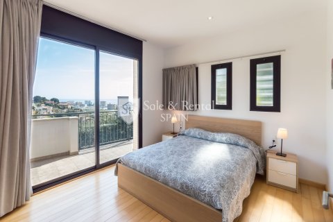 Сasa de 5 dormitorios en venta en Santa Susanna, Barcelona, Cataluña, Spain № 6750 - foto 14