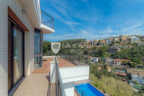 Сasa de 5 dormitorios en venta en Santa Susanna, Barcelona, Cataluña, Spain № 6750 - foto 13