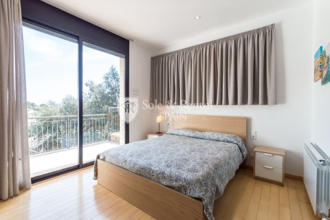 Сasa de 5 dormitorios en venta en Santa Susanna, Barcelona, Cataluña, Spain № 6750 - foto 10