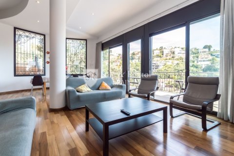 Сasa de 5 dormitorios en venta en Santa Susanna, Barcelona, Cataluña, Spain № 6750 - foto 21