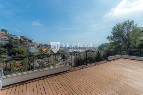 Сasa de 5 dormitorios en venta en Santa Susanna, Barcelona, Cataluña, Spain № 6750 - foto 7