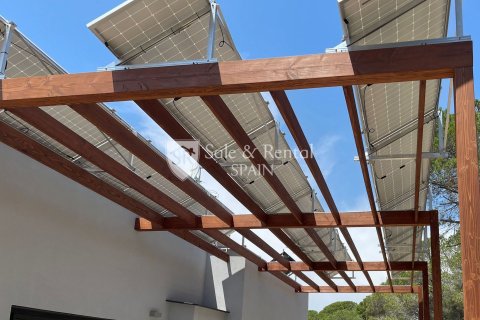 Сasa de 4 dormitorios en venta en Lloret de Mar, Gerona, Cataluña, Spain № 6749 - foto 19
