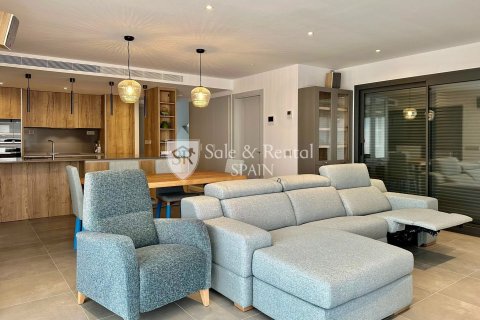 Сasa de 4 dormitorios en venta en Lloret de Mar, Gerona, Cataluña, Spain № 6749 - foto 5