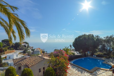 Сasa de 5 dormitorios en venta en Lloret de Mar, Gerona, Cataluña, Spain № 6751 - foto 23