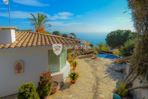 Сasa de 5 dormitorios en venta en Lloret de Mar, Gerona, Cataluña, Spain № 6751 - foto 2