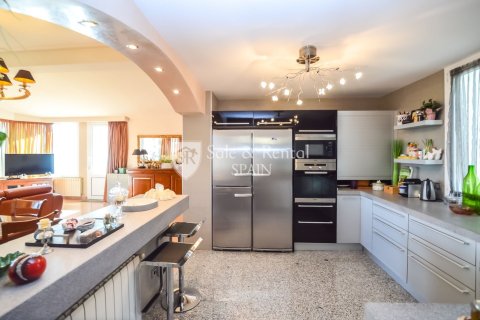Сasa de 5 dormitorios en venta en Lloret de Mar, Gerona, Cataluña, Spain № 6751 - foto 15