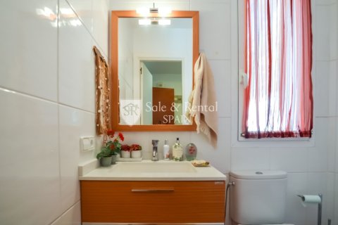 Сasa de 5 dormitorios en venta en Lloret de Mar, Gerona, Cataluña, Spain № 6751 - foto 18