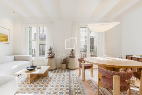 3 bedrooms apartment for sale in Barcelona, Catalonia, Spain № 7061