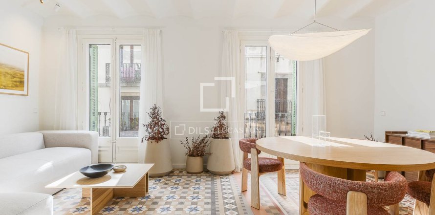 3 bedrooms apartment for sale in Barcelona, Catalonia, Spain № 7061