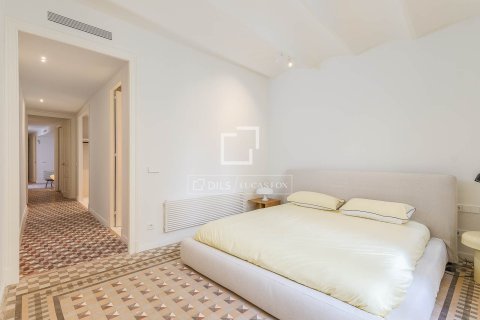 3 bedrooms apartment for sale in Barcelona, Catalonia, Spain № 7061 - photo 29