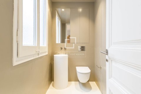 3 bedrooms apartment for sale in Barcelona, Catalonia, Spain № 7061 - photo 10