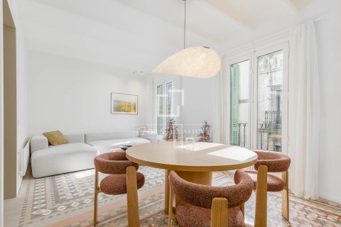 3 bedrooms apartment for sale in Barcelona, Catalonia, Spain № 7061 - photo 26
