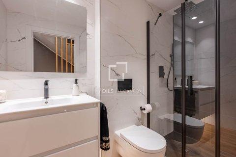 Купить виллу в Эсплугес-де-Льобрегат, Испания с 3 спальни, 280м², № 7060 - фото 2