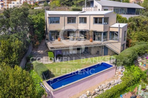 4 bedrooms house for sale in Barcelona, Catalonia, Spain № 5914 - photo 2