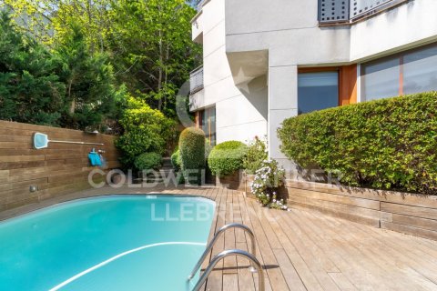 Сasa de 5 dormitorios en venta en Barcelona, Cataluña, Spain № 5910 - foto 17