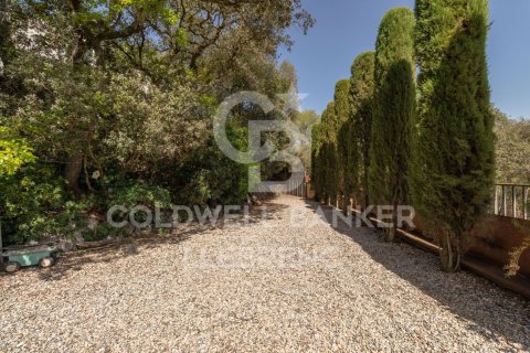 Сasa de 5 dormitorios en venta en Barcelona, Cataluña, Spain № 5910 - foto 18