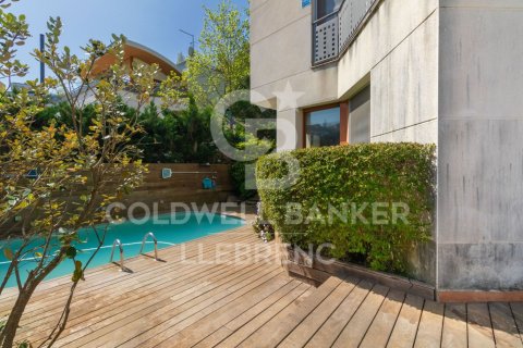 Сasa de 5 dormitorios en venta en Barcelona, Cataluña, Spain № 5910 - foto 3