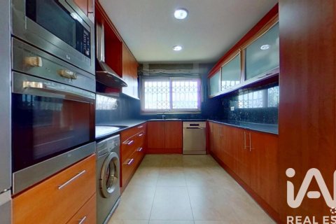 Apartamento de 4 dormitorios en venta en El Vendrell, Tarragona, Cataluña, Spain № 4742 - foto 10