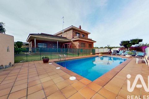 Apartamento de 4 dormitorios en venta en El Vendrell, Tarragona, Cataluña, Spain № 4742