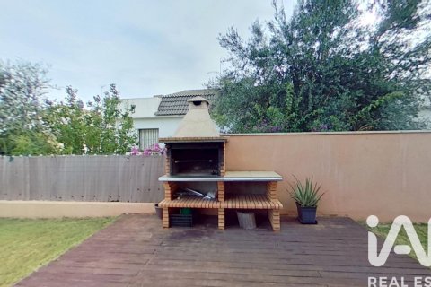 Apartamento de 4 dormitorios en venta en El Vendrell, Tarragona, Cataluña, Spain № 4742 - foto 18