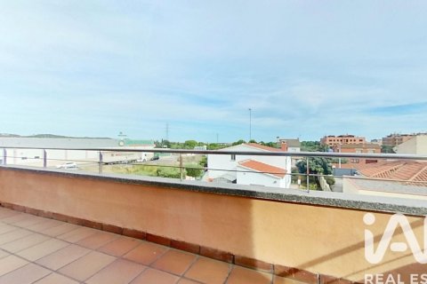 Apartamento de 4 dormitorios en venta en El Vendrell, Tarragona, Cataluña, Spain № 4742 - foto 24