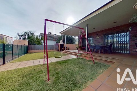 Apartamento de 4 dormitorios en venta en El Vendrell, Tarragona, Cataluña, Spain № 4742 - foto 17