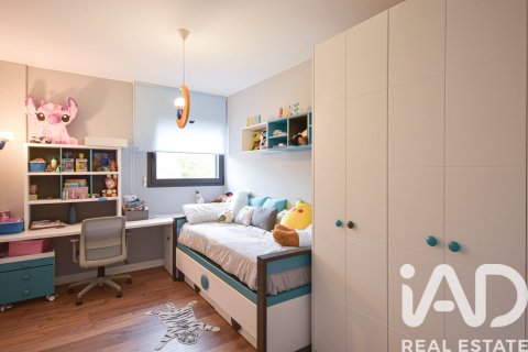 Casa adosada de 5 dormitorios en venta en Sant Pere de Ribes, Barcelona, Cataluña, Spain № 4737 - foto 12