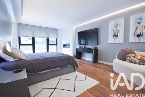 Casa adosada de 5 dormitorios en venta en Sant Pere de Ribes, Barcelona, Cataluña, Spain № 4737 - foto 15