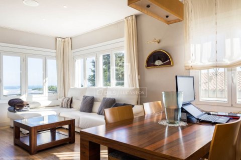 6 bedrooms villa for sale in Cabrils, Barcelona, Catalonia, Spain № 3911 - photo 11