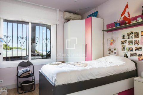 6 bedrooms villa for sale in Cabrils, Barcelona, Catalonia, Spain № 3911 - photo 17