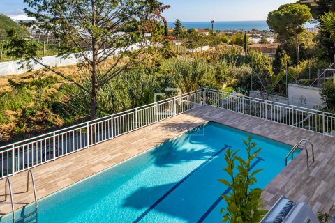 6 bedrooms villa for sale in Cabrils, Barcelona, Catalonia, Spain № 3911 - photo 2